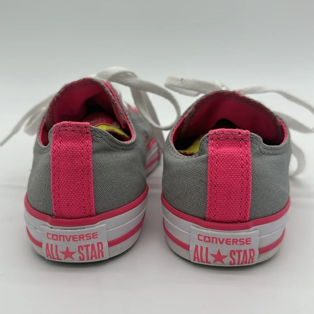 Converse All Star Chuck Taylor Girls Size 4 Double Tongue Sneaker 640578F